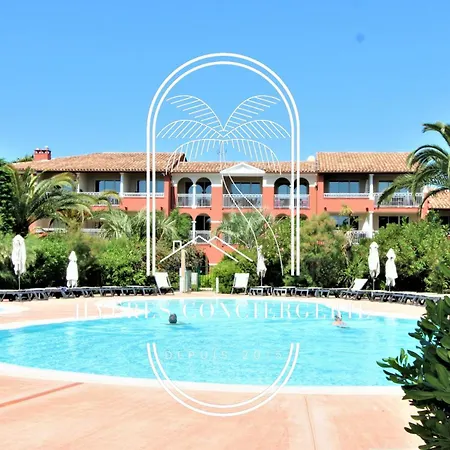 Le Hameau De La Pinede Piscine By Hc * Hyères